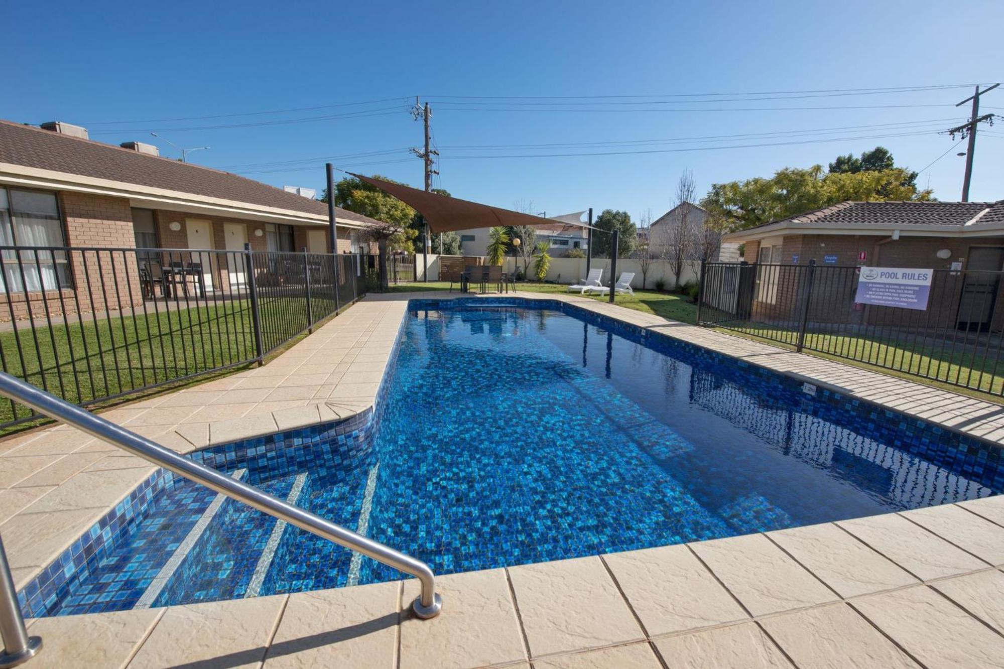 Jacaranda Holiday Units Swan Hill Dış mekan fotoğraf
