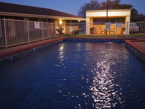 Jacaranda Holiday Units Swan Hill Dış mekan fotoğraf